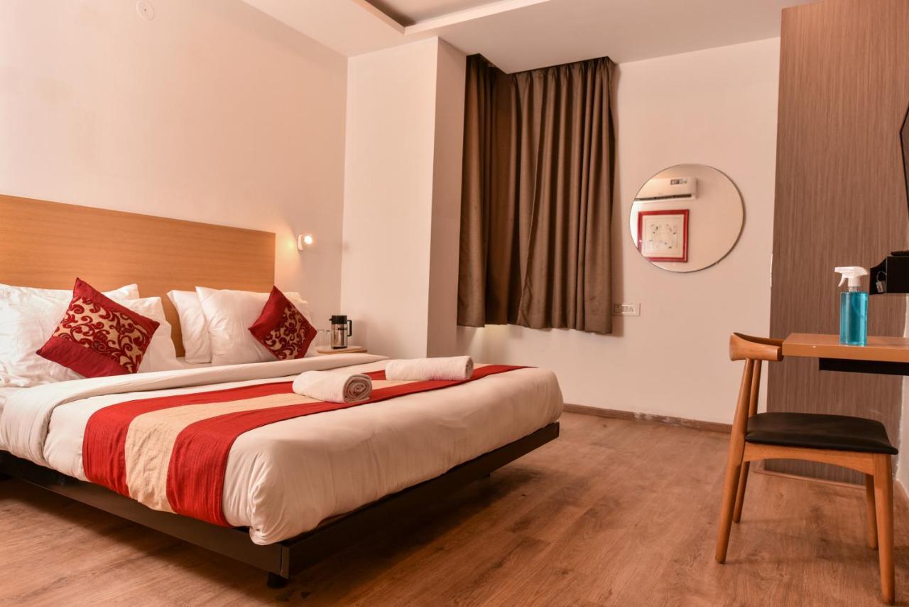 Hotel Admire Inn "Near Atal Chowk, Sector 15, Vasundhara" Ghaziabad Exterior photo