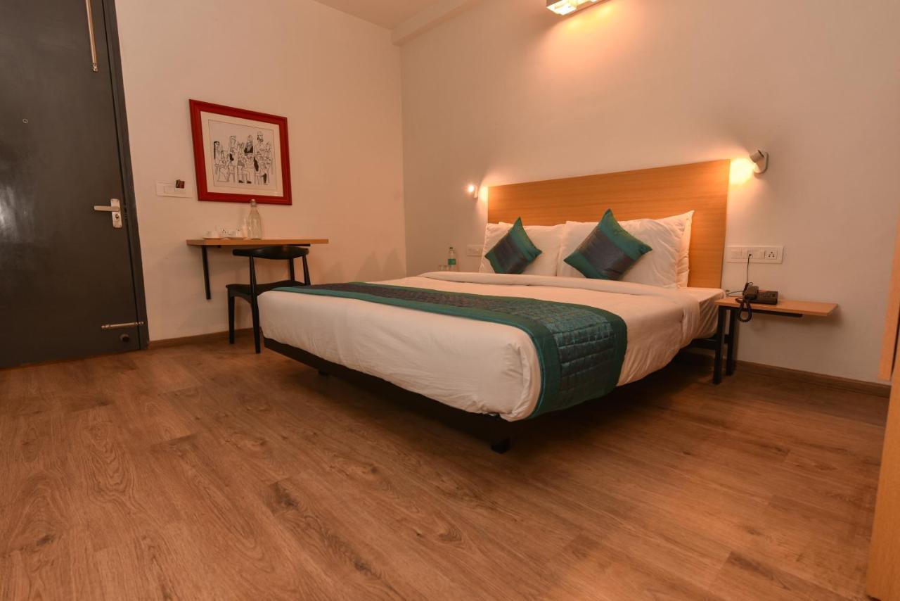 Hotel Admire Inn "Near Atal Chowk, Sector 15, Vasundhara" Ghaziabad Exterior photo
