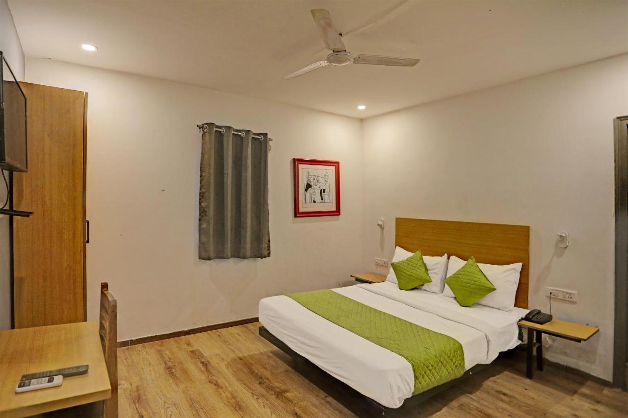Hotel Admire Inn "Near Atal Chowk, Sector 15, Vasundhara" Ghaziabad Exterior photo