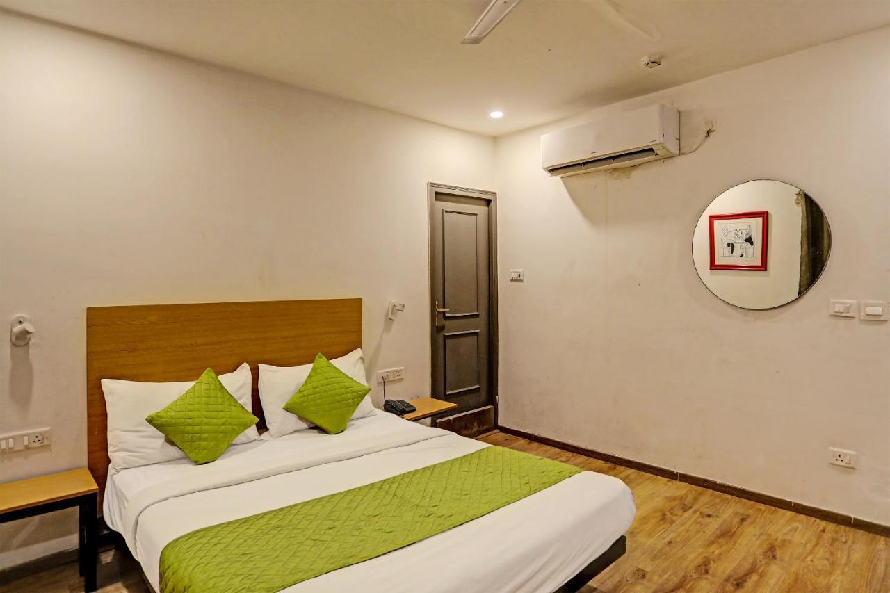 Hotel Admire Inn "Near Atal Chowk, Sector 15, Vasundhara" Ghaziabad Exterior photo